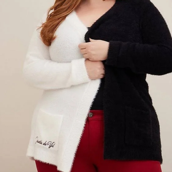 DISNEY VILLIANS CRUELLA CARDIGAN